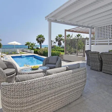 Aphrodisia - Seafront Holiday home Ayia Napa