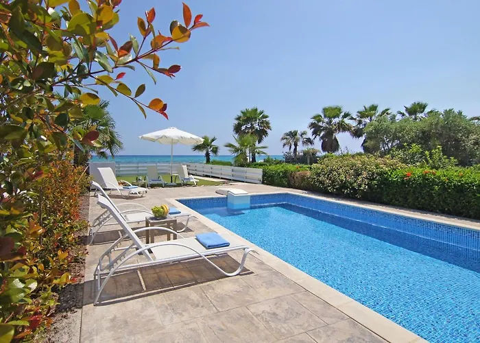 Aphrodisia - Seafront Villa