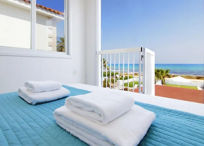 Aphrodisia - Seafront *