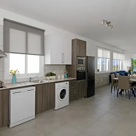 Aphrodisia - Seafront Villa